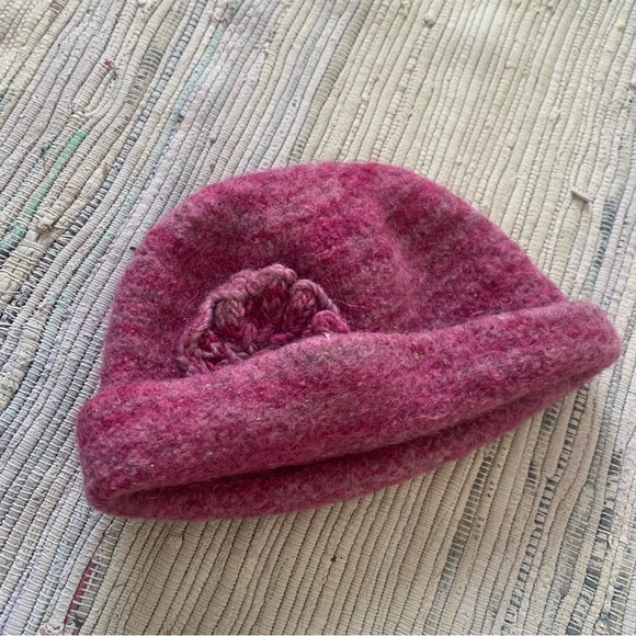Handmade Felted wool hat pink - Picture 5 of 5